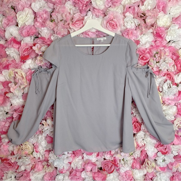 Black Swan Cut Out Sleeve Blouse Sz L - Picture 1 of 5
